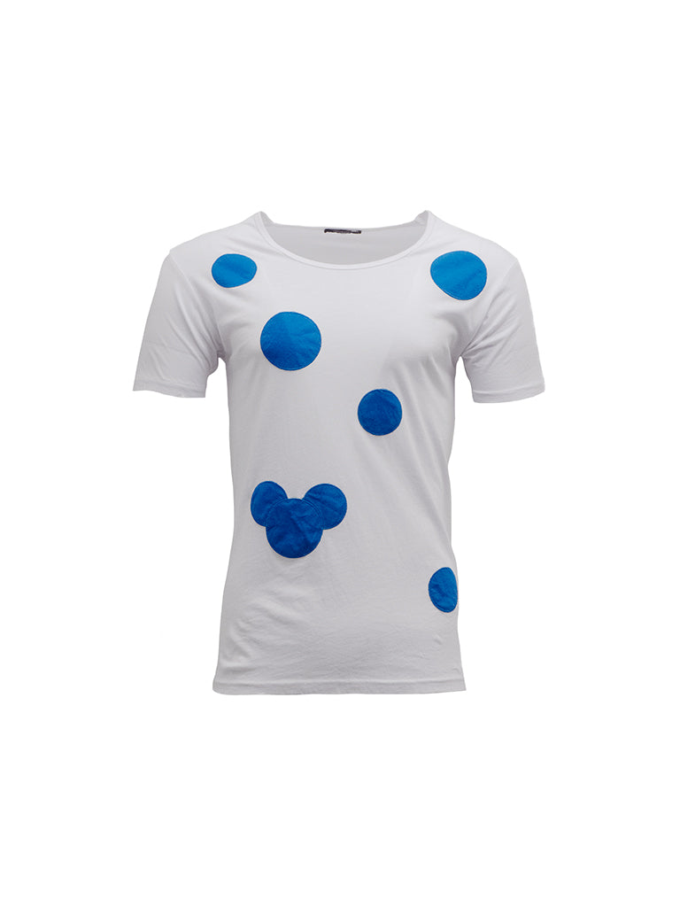WHITE T-SHIRT WITH BLUE POLKA DOTS
