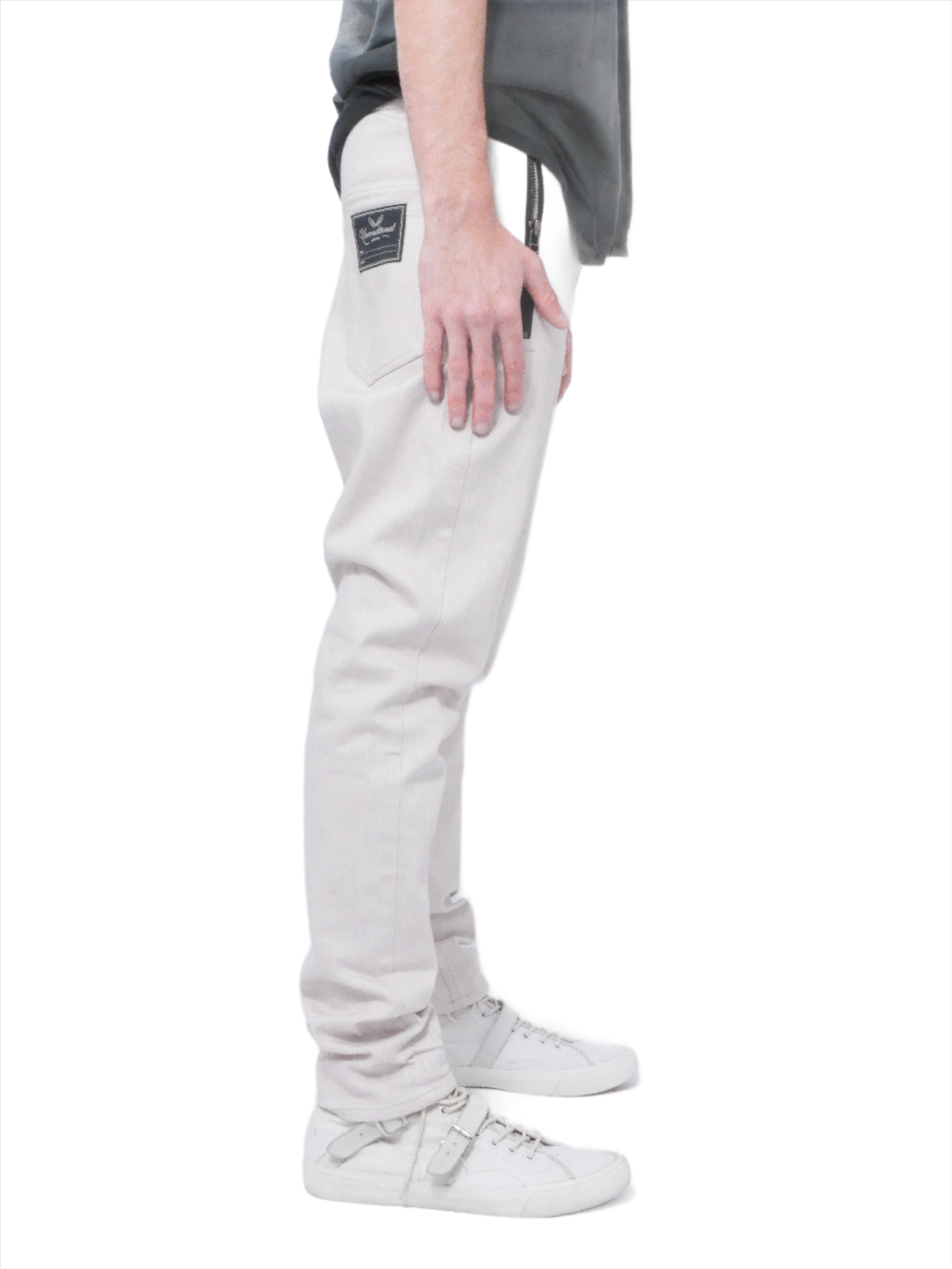 White Jeans With Black Zip Pockets