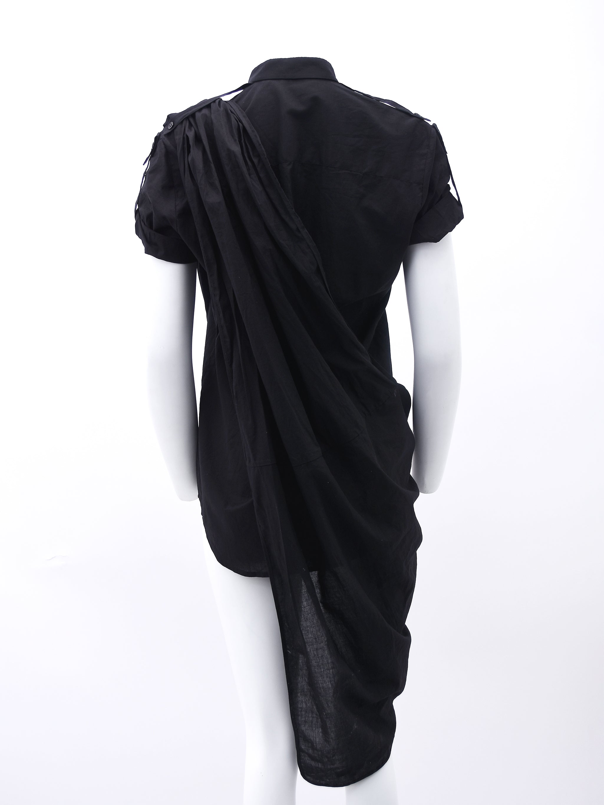 BLACK SHORT SLEEVE SHIRT WITH ATTACHED ASYMMETRIC LAYER