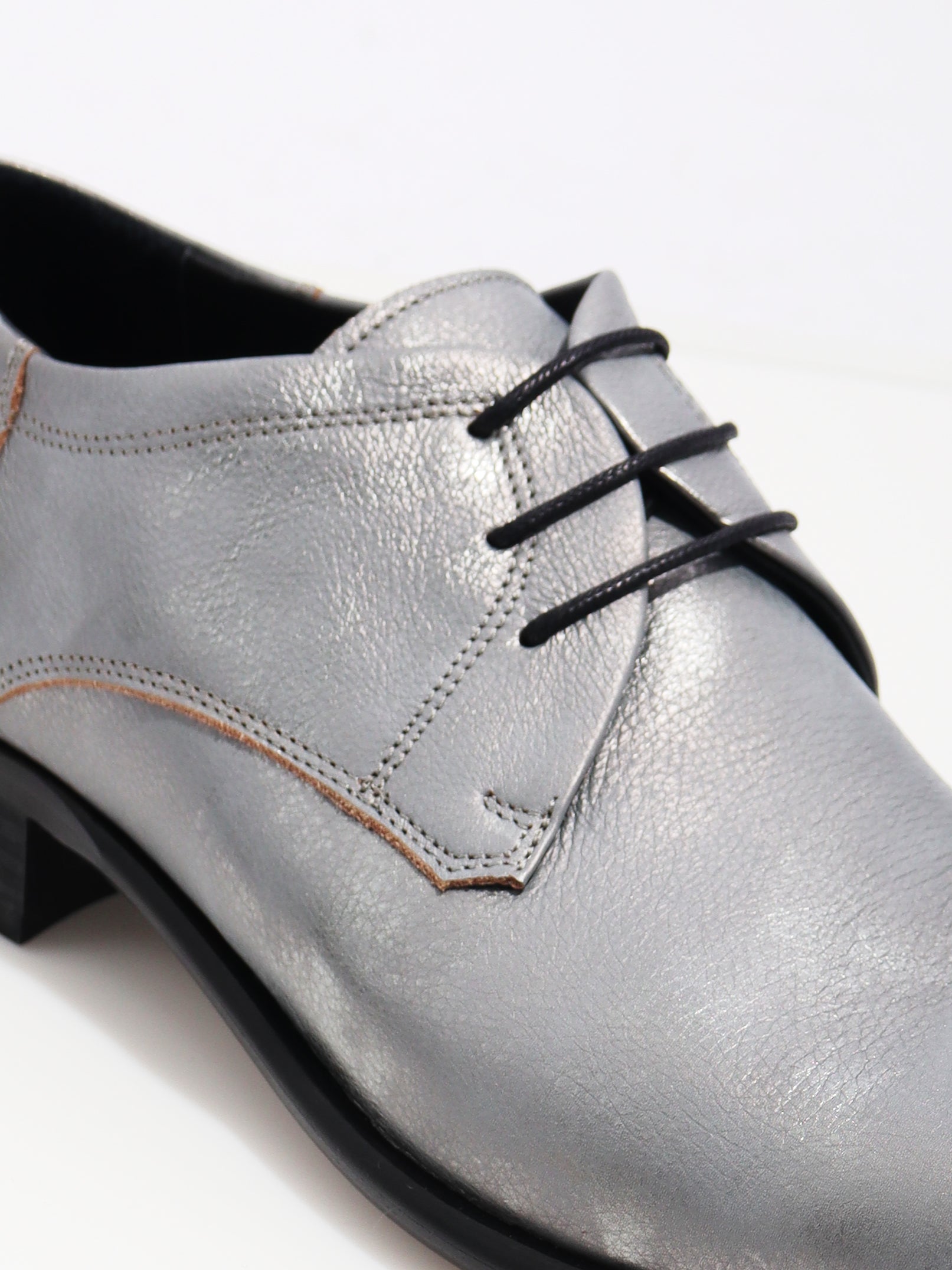 UNCONDITIONAL SILVER DERBY SHOES