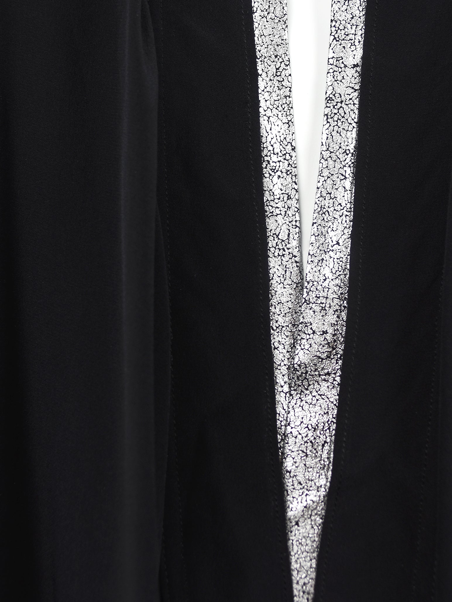 SILK CREPE LONG FLOATING TOP WITH SILVER FOILED DETAILING